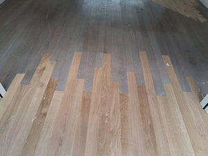 Houten vloer schuren en olien