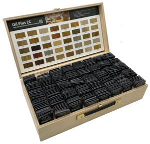 Sample set 2025 Wooden case – Oil Plus 2C Comp A